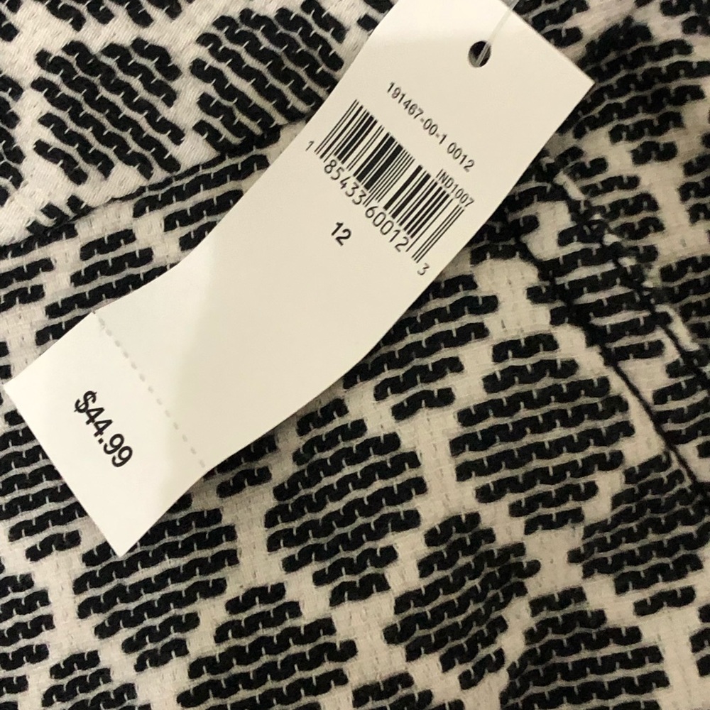 GAP City Shorts, New With Tags - Picture 5 of 5